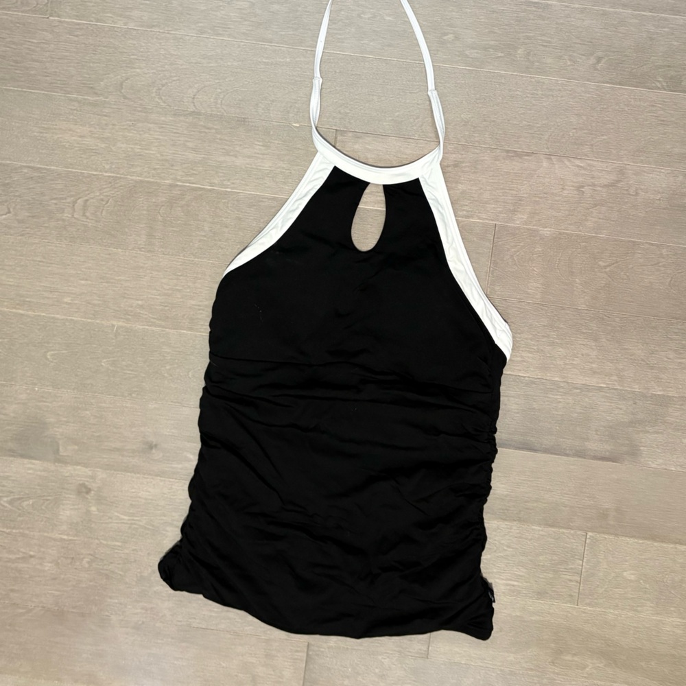 Women’s Black and White Tankini top